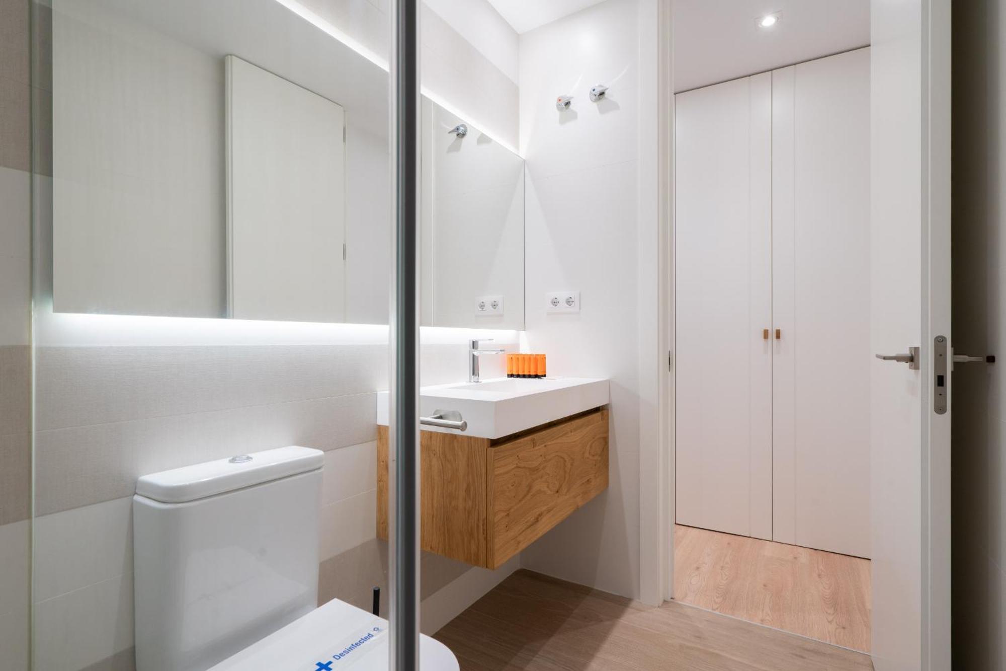 Apartamento Reformado De Lujo En Gran Via Apartment Madrid Luaran gambar