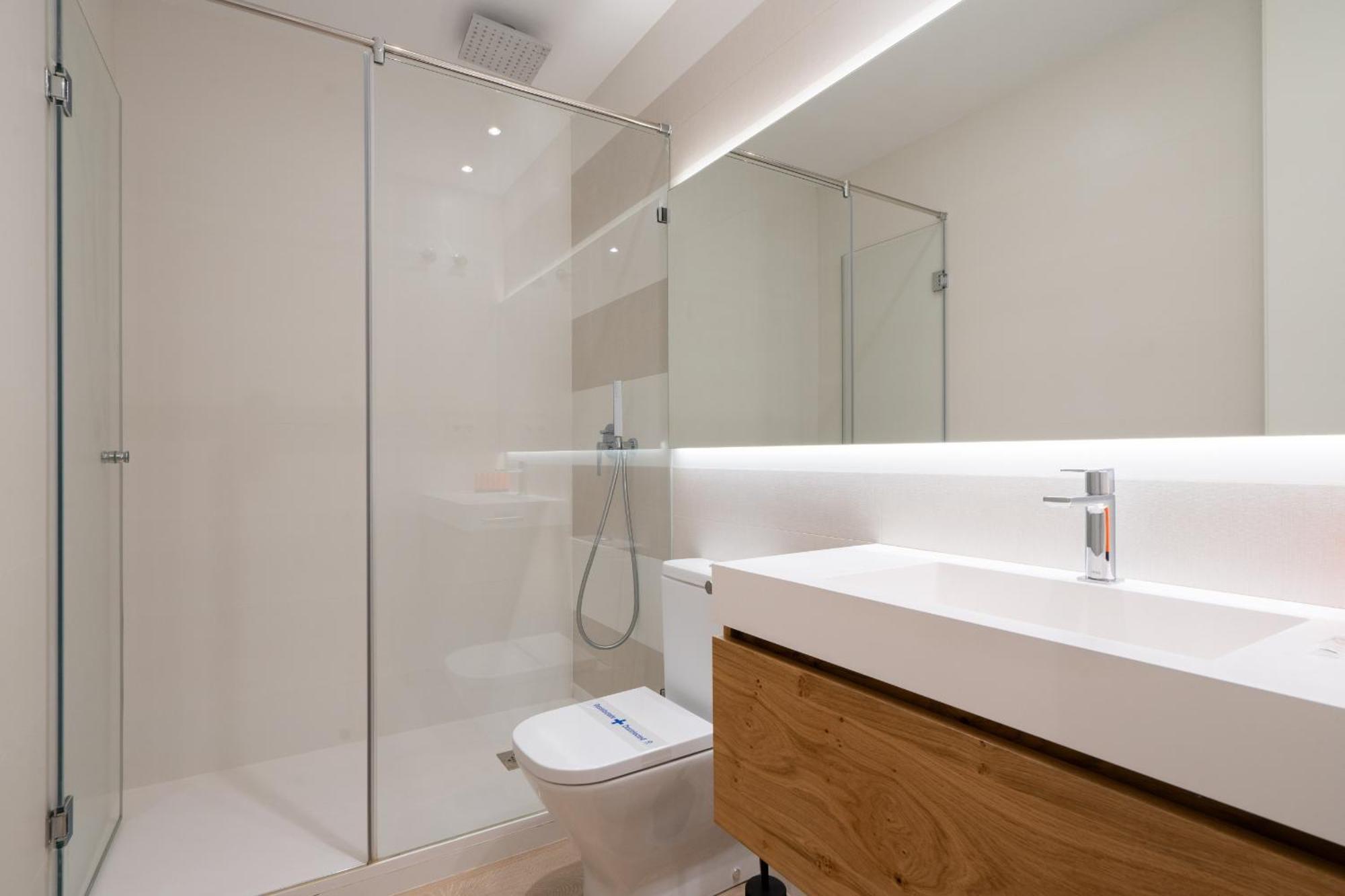 Apartamento Reformado De Lujo En Gran Via Apartment Madrid Luaran gambar