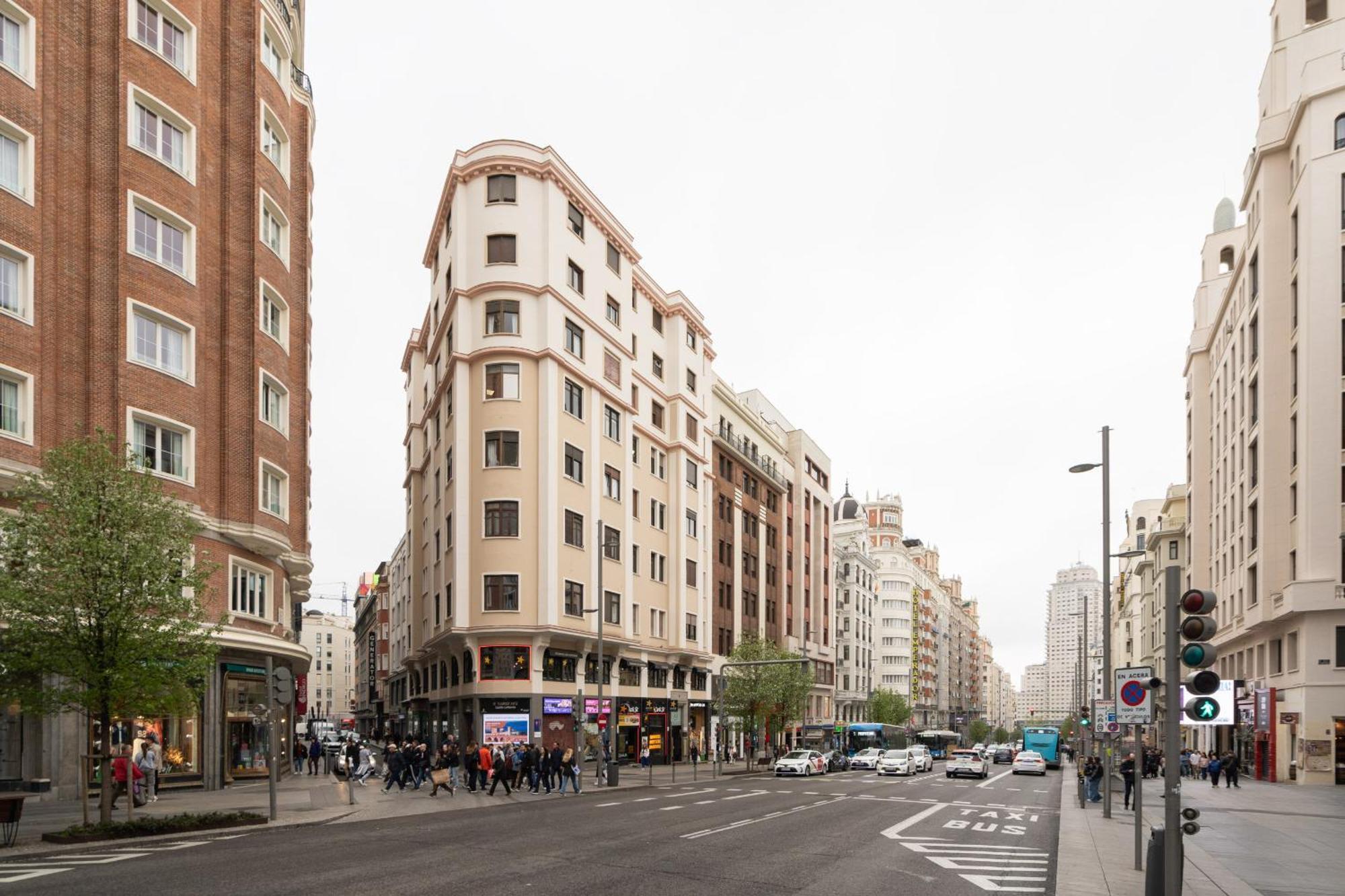 Apartamento Reformado De Lujo En Gran Via Apartment Madrid Luaran gambar