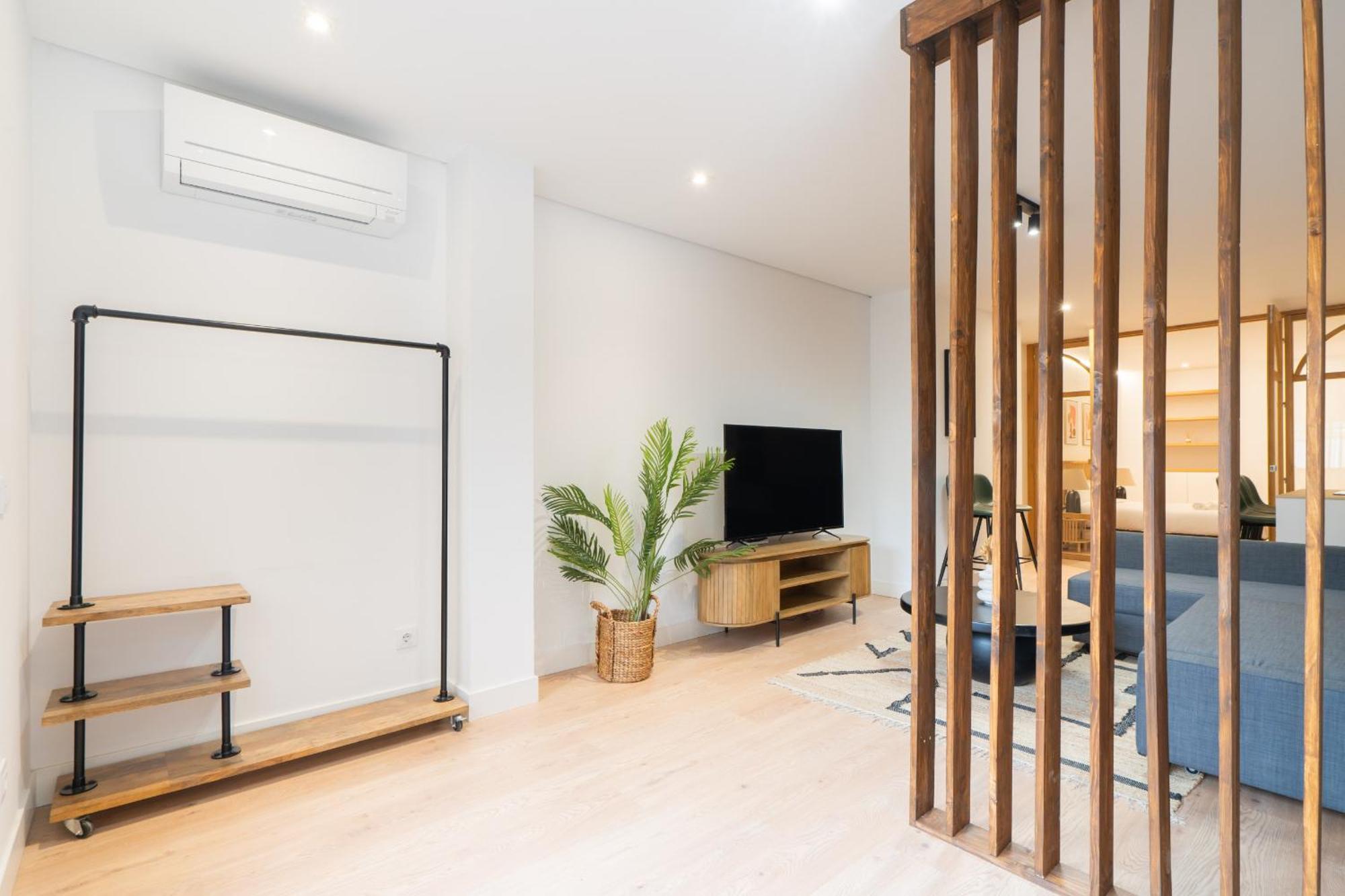 Apartamento Reformado De Lujo En Gran Via Apartment Madrid Luaran gambar
